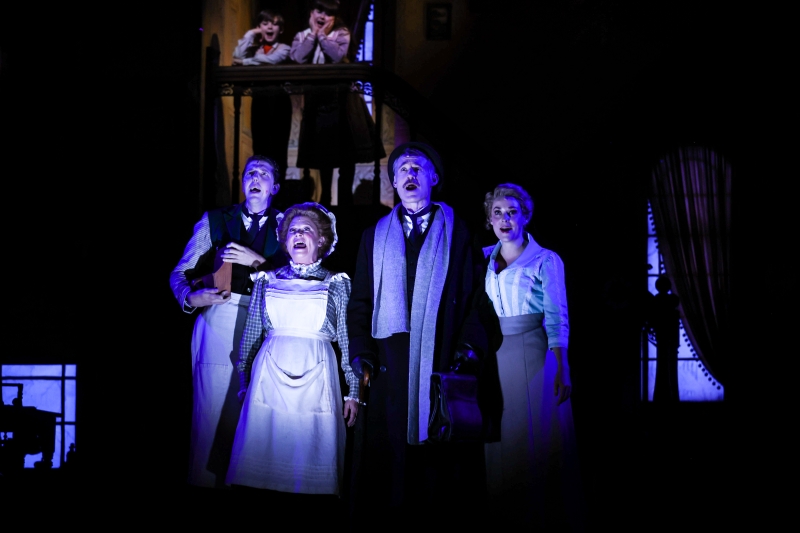 Review: MARY POPPINS Returns To Sydney To Enchant A New Generation With